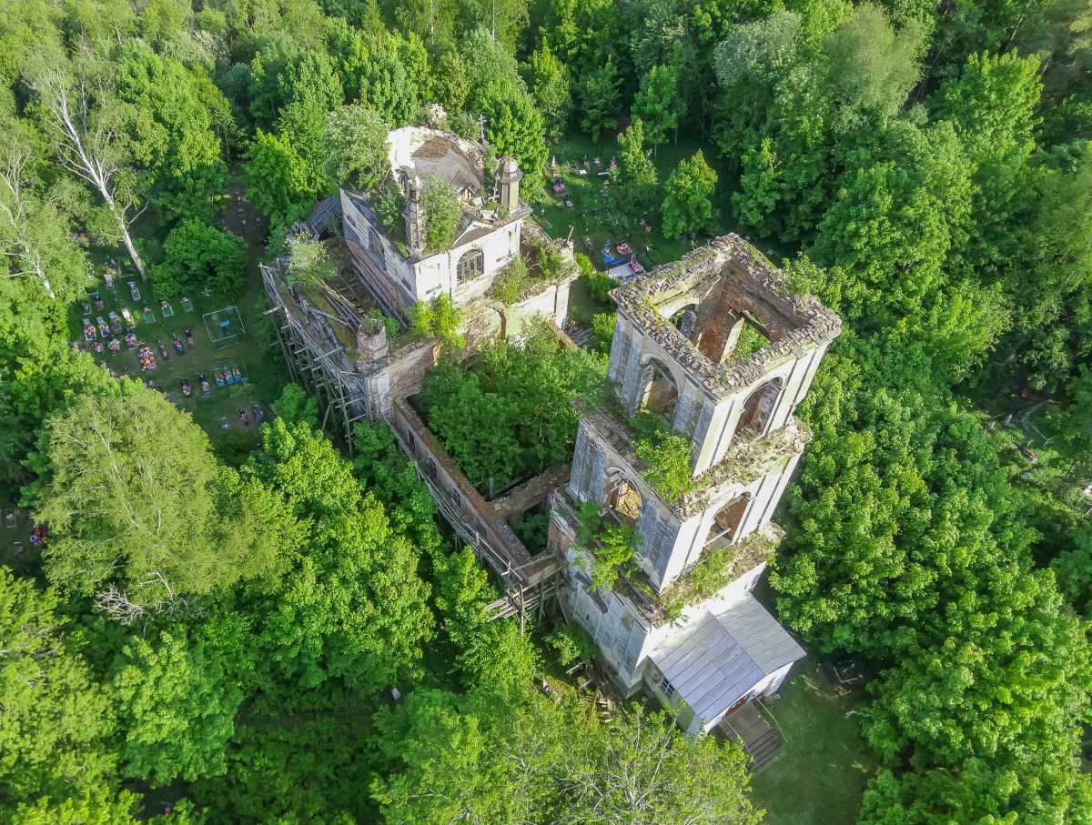 Церковь Смоленской иконы Божией Матери, Пономарёво (Лодейнопольский район, Ленинградская область). фасады, Вид с северо-запада