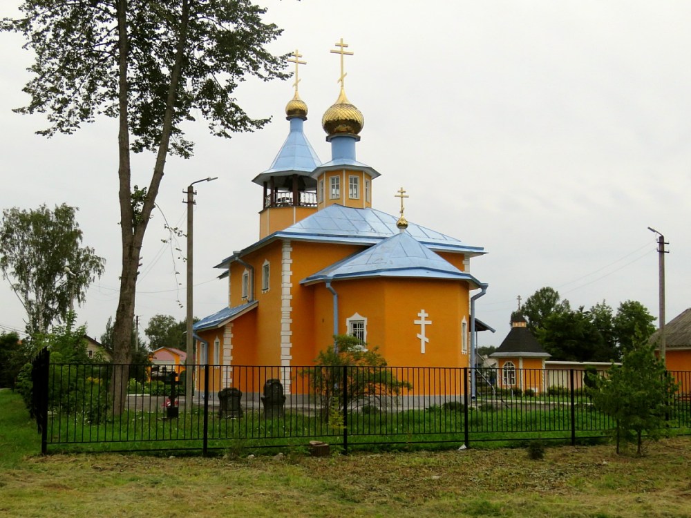 Лодейное Поле. Церковь Петра и Павла. фасады