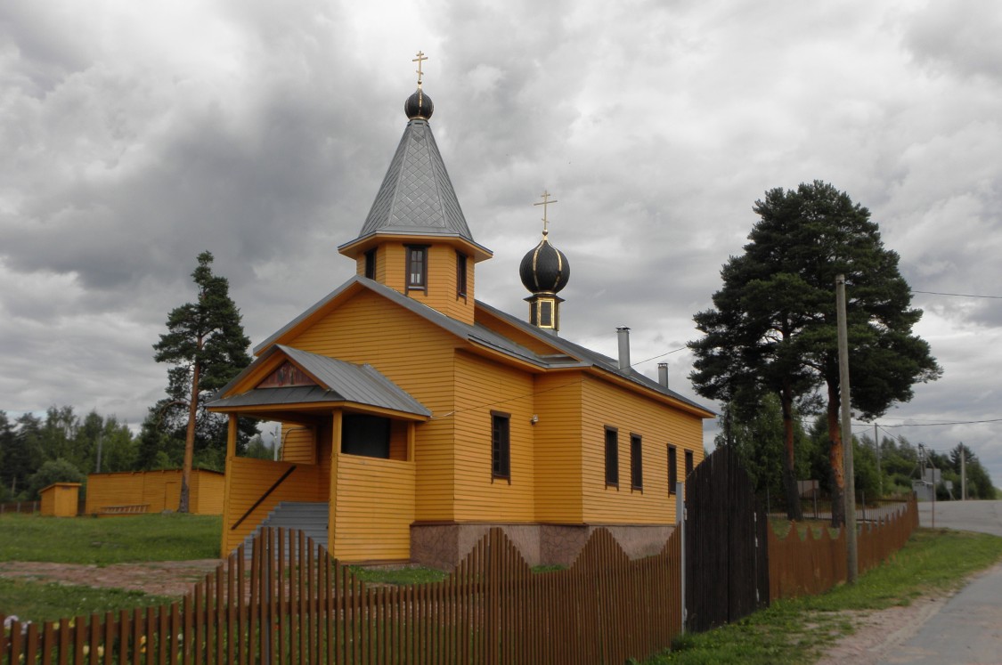 Церковь Сретения Господня, Родионово (Подпорожский район, Ленинградская область). фасады
