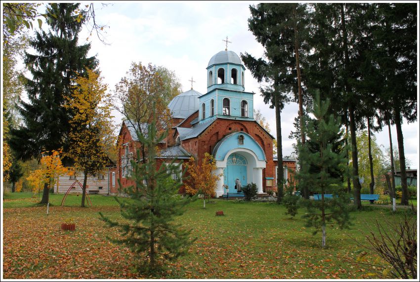 Сусанино. Церковь Казанской иконы Божией Матери. общий вид в ландшафте