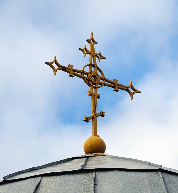Церковь Казанской иконы Божией Матери, Сусанино (Гатчинский район, Ленинградская область). архитектурные детали,  Крест