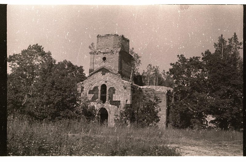 Никольский скит. Церковь Николая Чудотворца, Сойкино, урочище (Кингисеппский район, Ленинградская область). архивная фотография, Фото 1996 г. из фондов Музея антропологии и этнографии им. Петра Великого