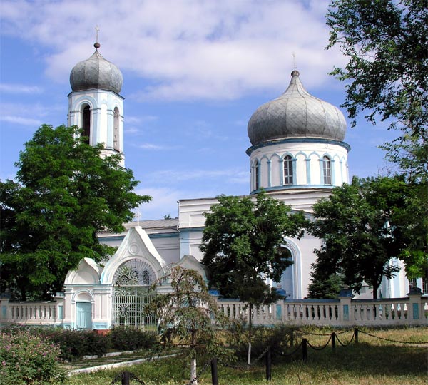 Церковь Михаила Архангела, Покойное (Будённовский район, Ставропольский край). фасады