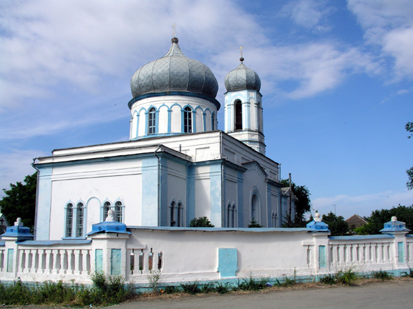 Покойное. Церковь Михаила Архангела. фасады