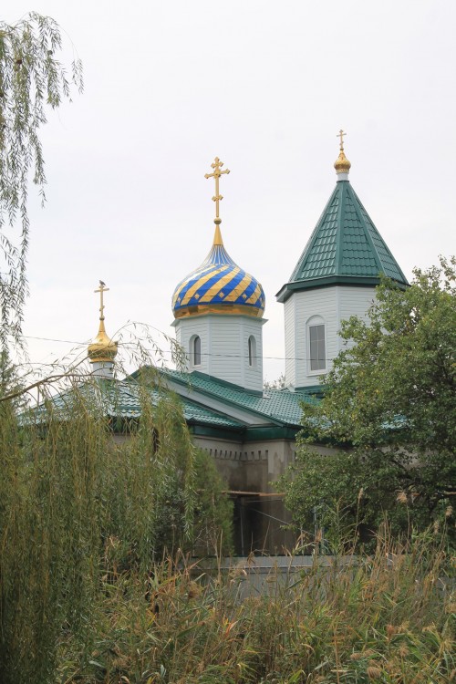 Церковь Троицы Живоначальной, Донское (Труновский район, Ставропольский край). фасады