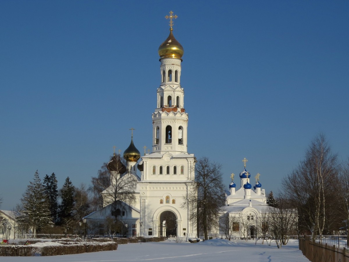Храмовый комплекс. Церкви Успения Пресвятой Богородицы и Троицы Живоначальной, Завидово (Конаковский район, Тверская область). фасады