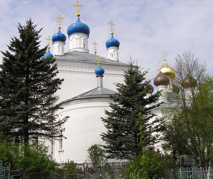 Храмовый комплекс. Церкви Успения Пресвятой Богородицы и Троицы Живоначальной, Завидово (Конаковский район, Тверская область). фасады