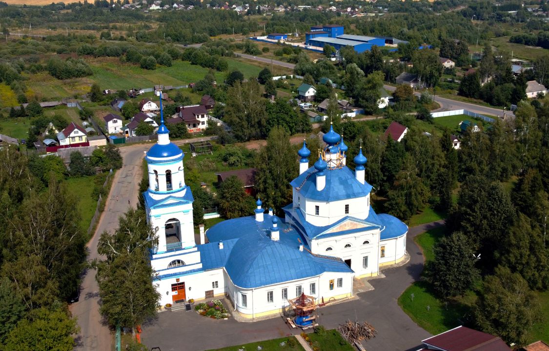 Церковь Илии Пророка, Селихово (Конаковский район, Тверская область). общий вид в ландшафте