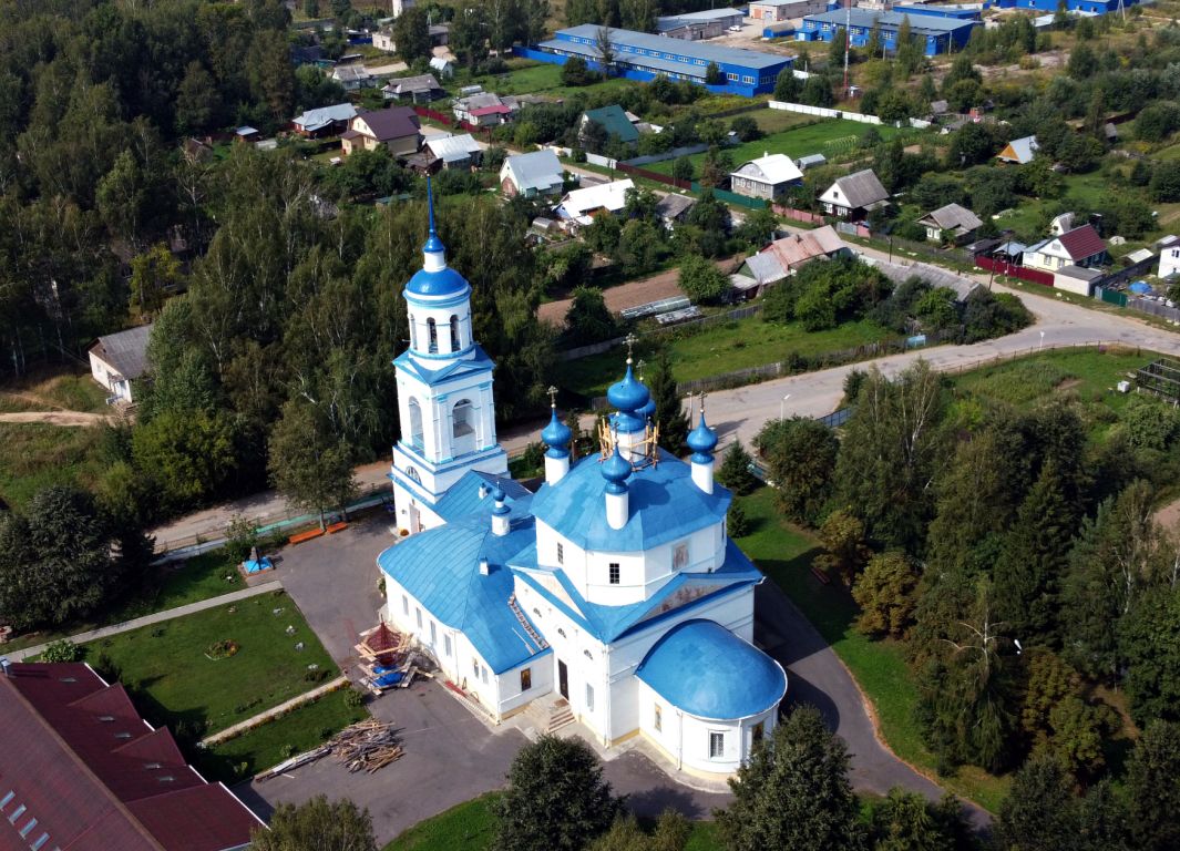 Церковь Илии Пророка, Селихово (Конаковский район, Тверская область). общий вид в ландшафте