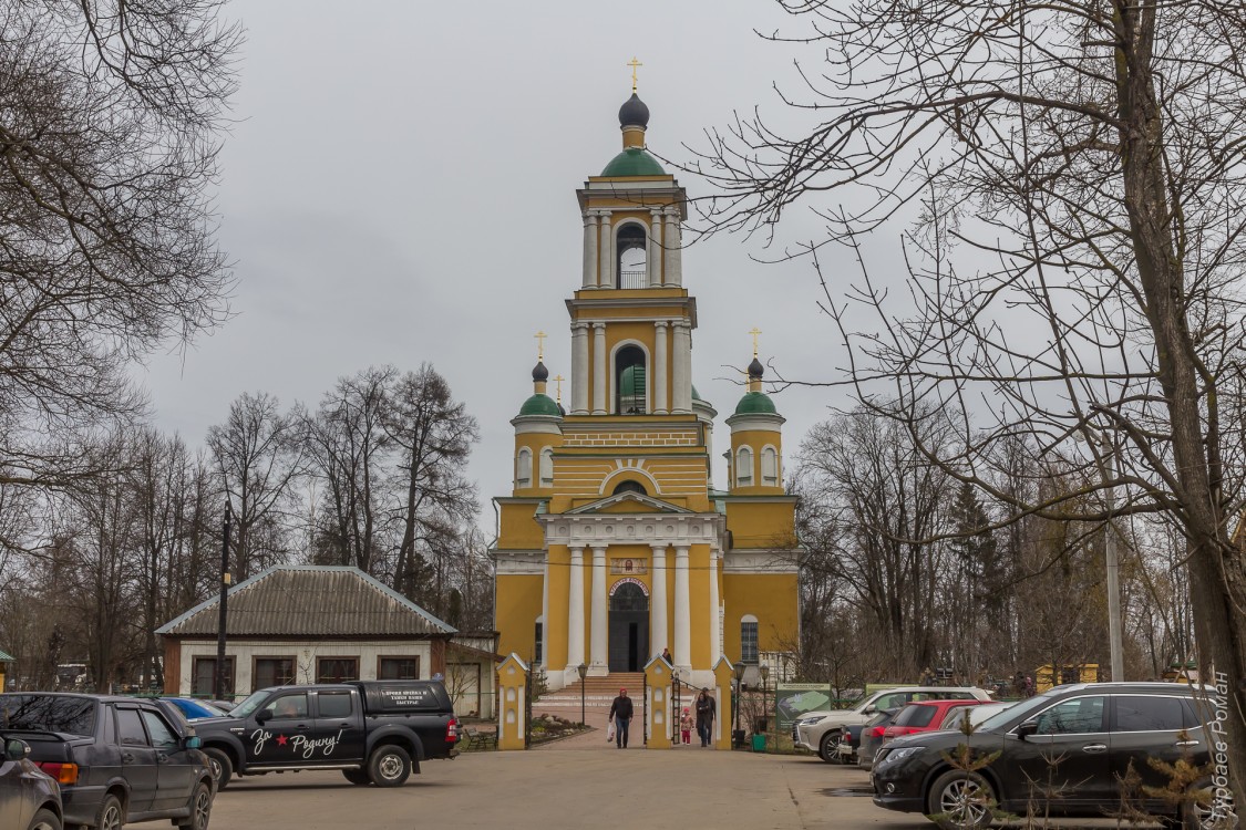 Спас-Заулок. Церковь Спаса Преображения. фасады