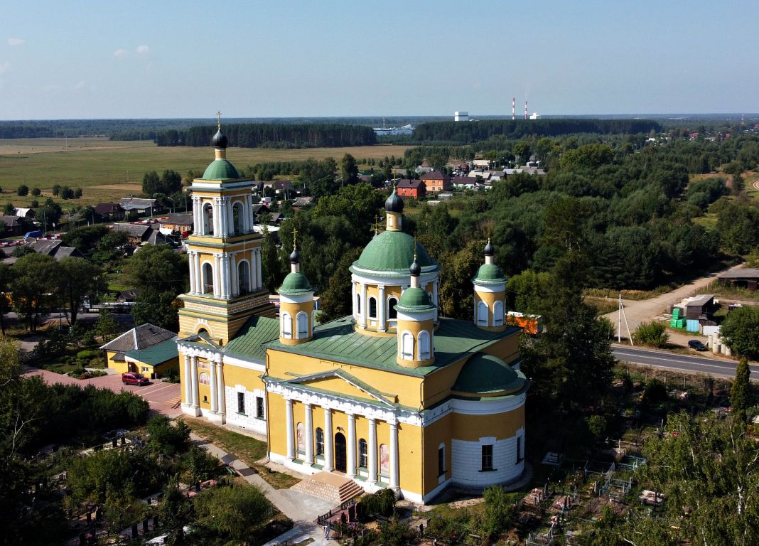 Церковь Преображения Господня, Спас-Заулок (Клинский городской округ, Московская область). общий вид в ландшафте