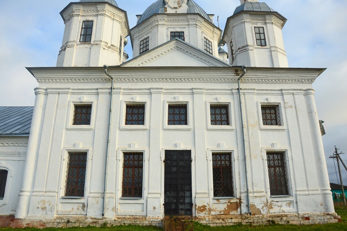 Церковь Троицы Живоначальной, Новое (Большесельский район, Ярославская область). архитектурные детали