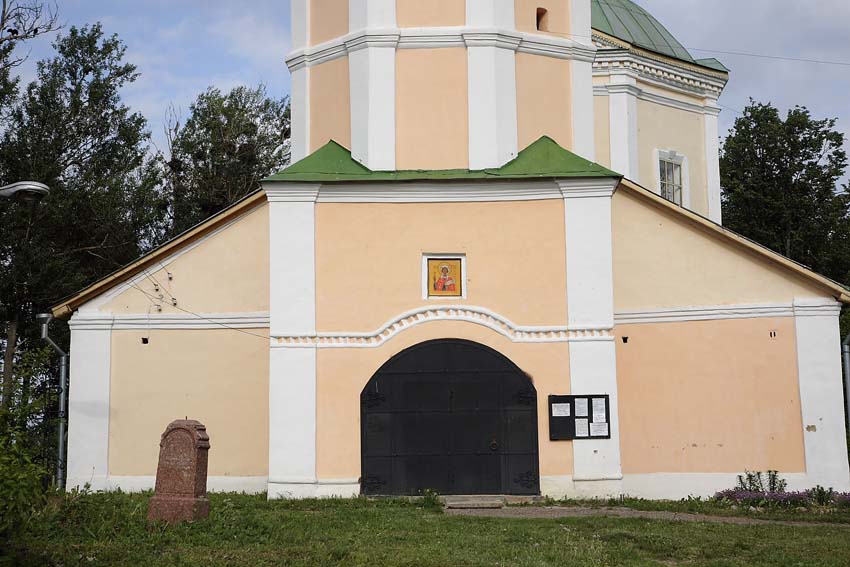 Церковь Параскевы Пятницы, Большое Село (Большесельский район, Ярославская область). архитектурные детали