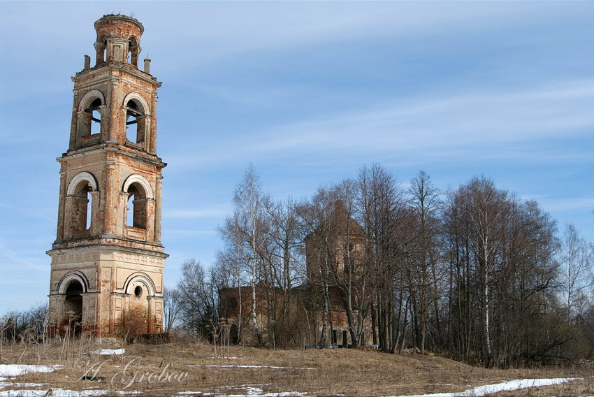 Церковь Воздвижения Креста Господня, Игрищи (Ярославский район, Ярославская область). общий вид в ландшафте, Внешний вид храма