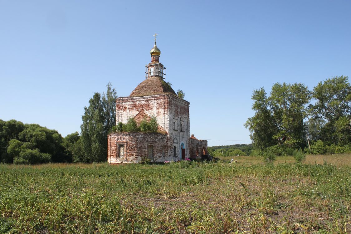 Лопатницы. Церковь Николая Чудотворца. общий вид в ландшафте, Вид с северо -востока