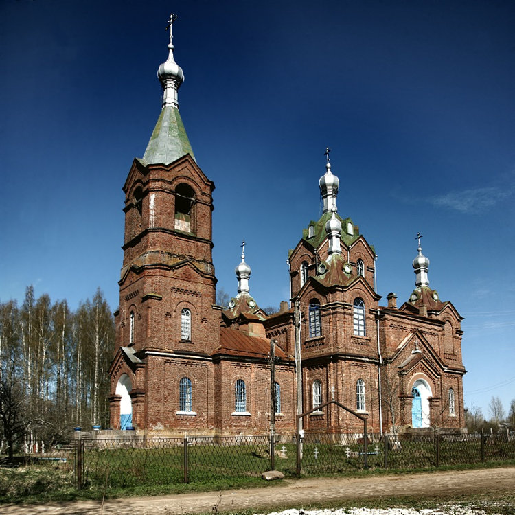 Сырой Лес. Церковь Николая Чудотворца. фасады