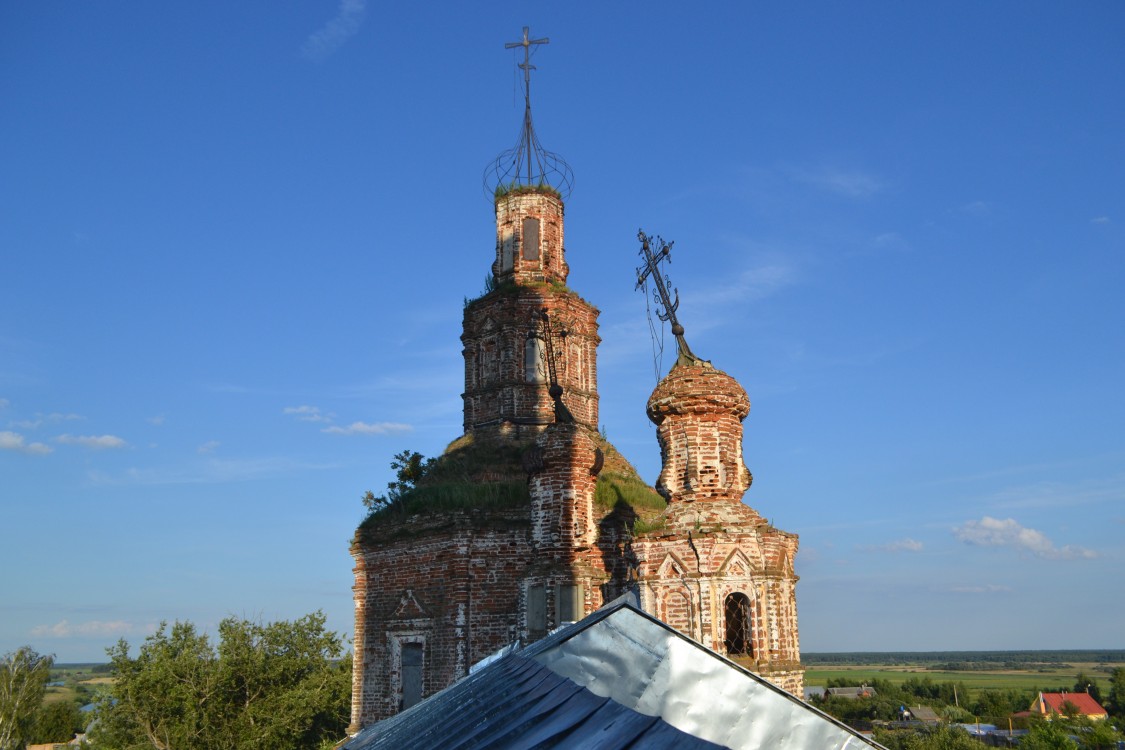 Церковь Воскресения Христова, Воскресенская Слободка (Суздальский район, Владимирская область). архитектурные детали, вид с крыши