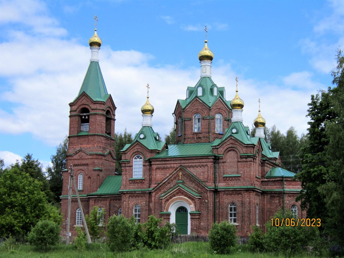 Сырой Лес. Церковь Николая Чудотворца. фасады