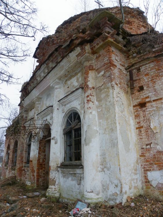 Смешино. Церковь Успения Пресвятой Богородицы. фасады