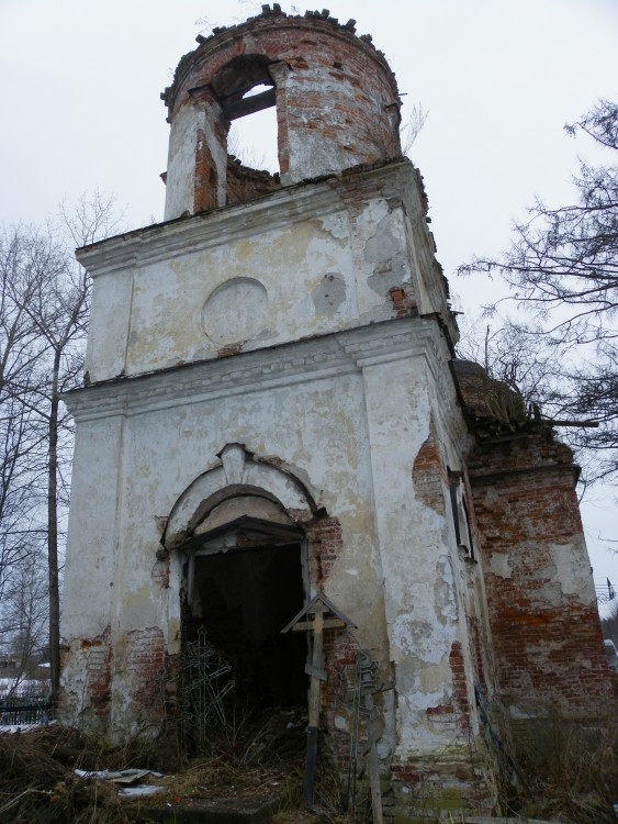 Церковь Успения Пресвятой Богородицы, Смешино (Лужский район, Ленинградская область). фасады, Колокольня