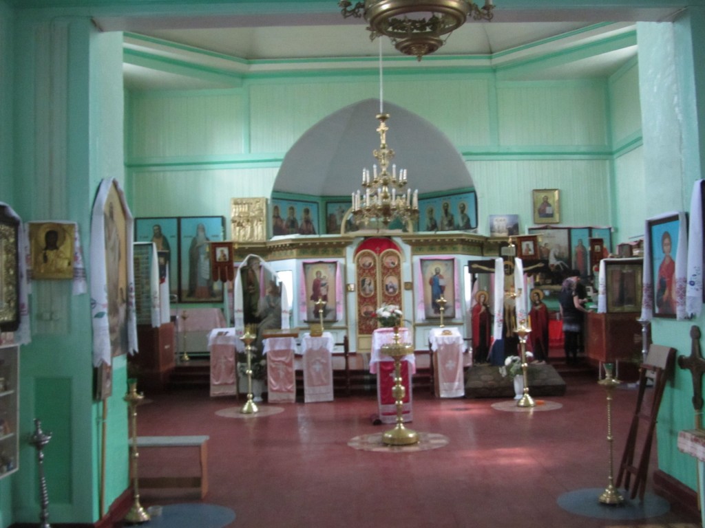 Церковь Георгия Победоносца, Заполье (Плюсский район, Псковская область). интерьер и убранство