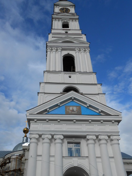 Собор Успения Пресвятой Богородицы, Рыльск (Рыльский район, Курская область). архитектурные детали