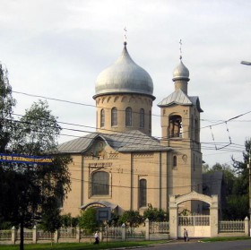 Сумы. Церковь Пантелеимона Целителя