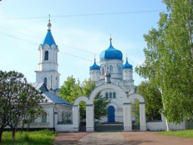 Белополье. Церковь Петра и Павла