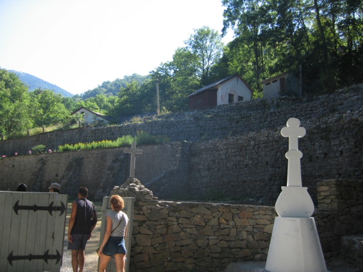 Космо-Дамианский Алуштинский мужской монастырь, Алушта, Заповедник (Алушта, город, Республика Крым). общий вид в ландшафте