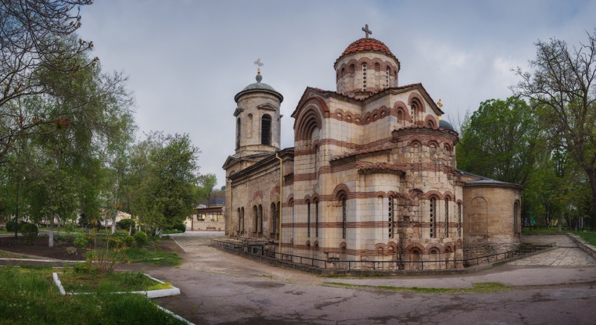 Керчь. Кафедральный собор Усекновения главы Иоанна Предтечи. фасады