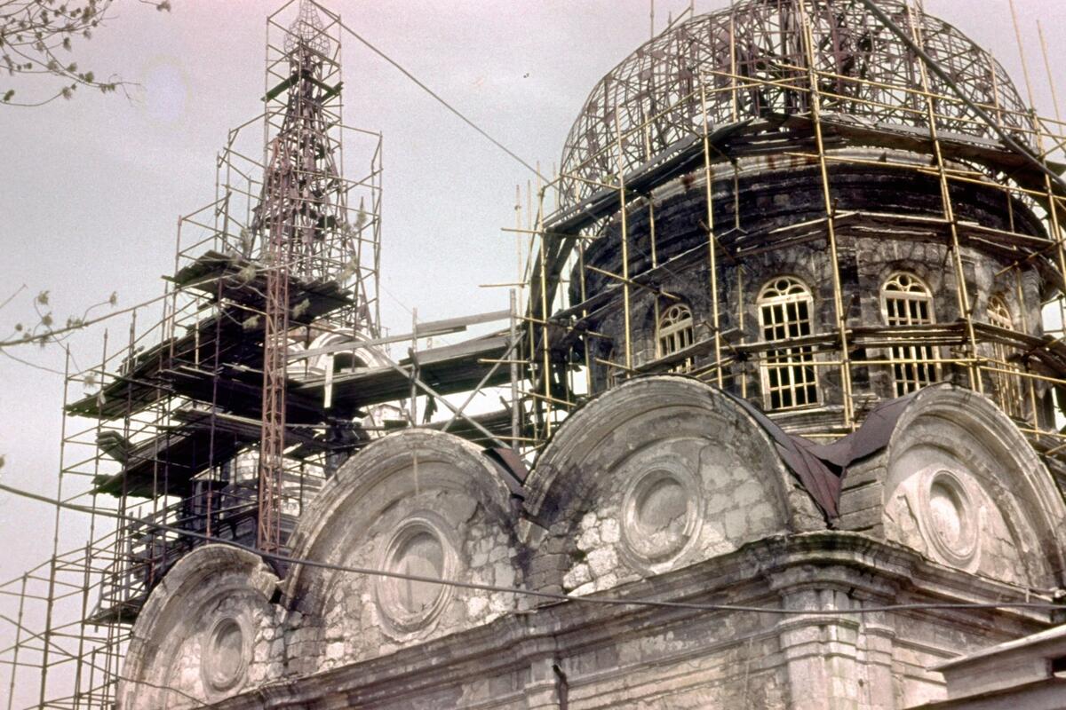 Возможно,  снято в 1987-м или 1988-м годах. Скан со слайда из домашнего архива., дополнительная информация. Кафедральный собор Петра и Павла, Симферополь (Симферополь, город, Республика Крым)