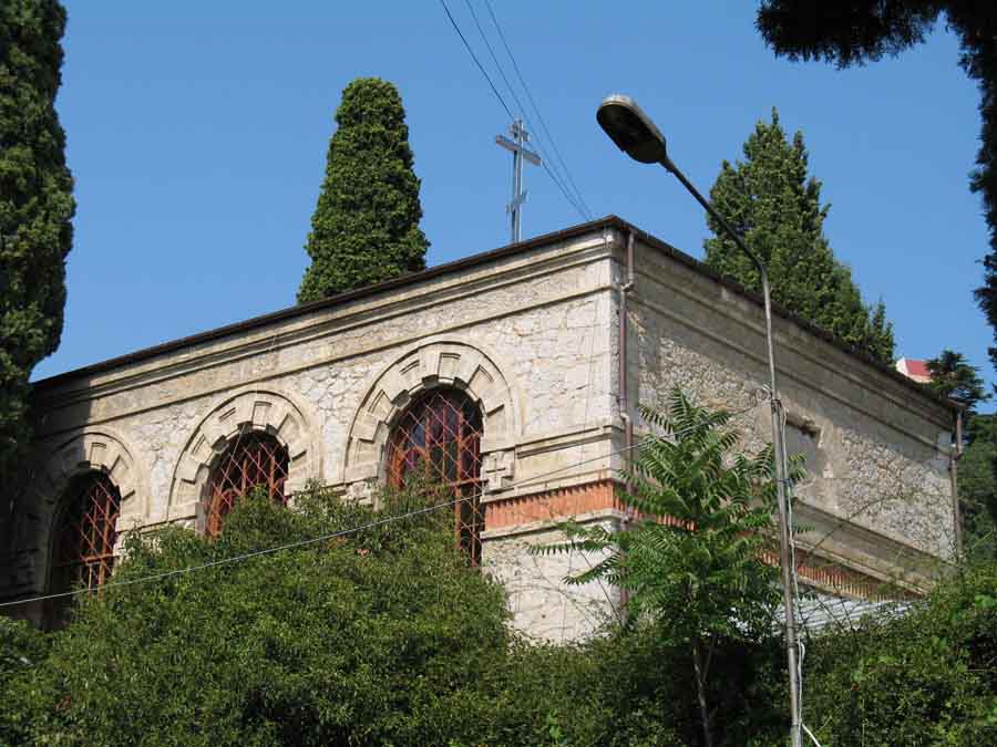 Никита. Церковь Спаса Преображения в Никитском ботаническом саду. фасады
