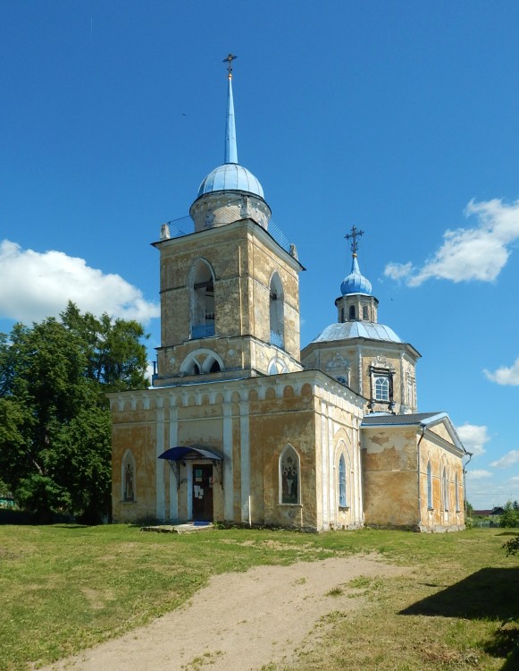 Церковь Успения Пресвятой Богородицы, Берново (Старицкий район, Тверская область). фасады
