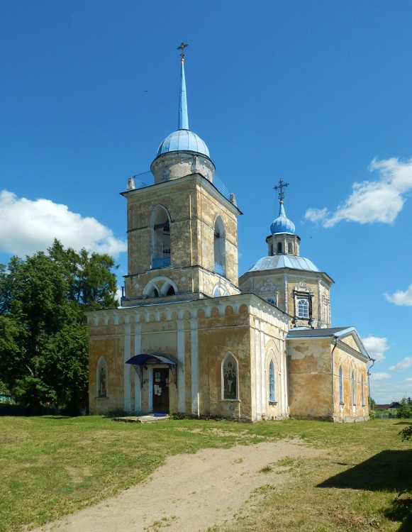 Берново. Церковь Успения Пресвятой Богородицы. фасады