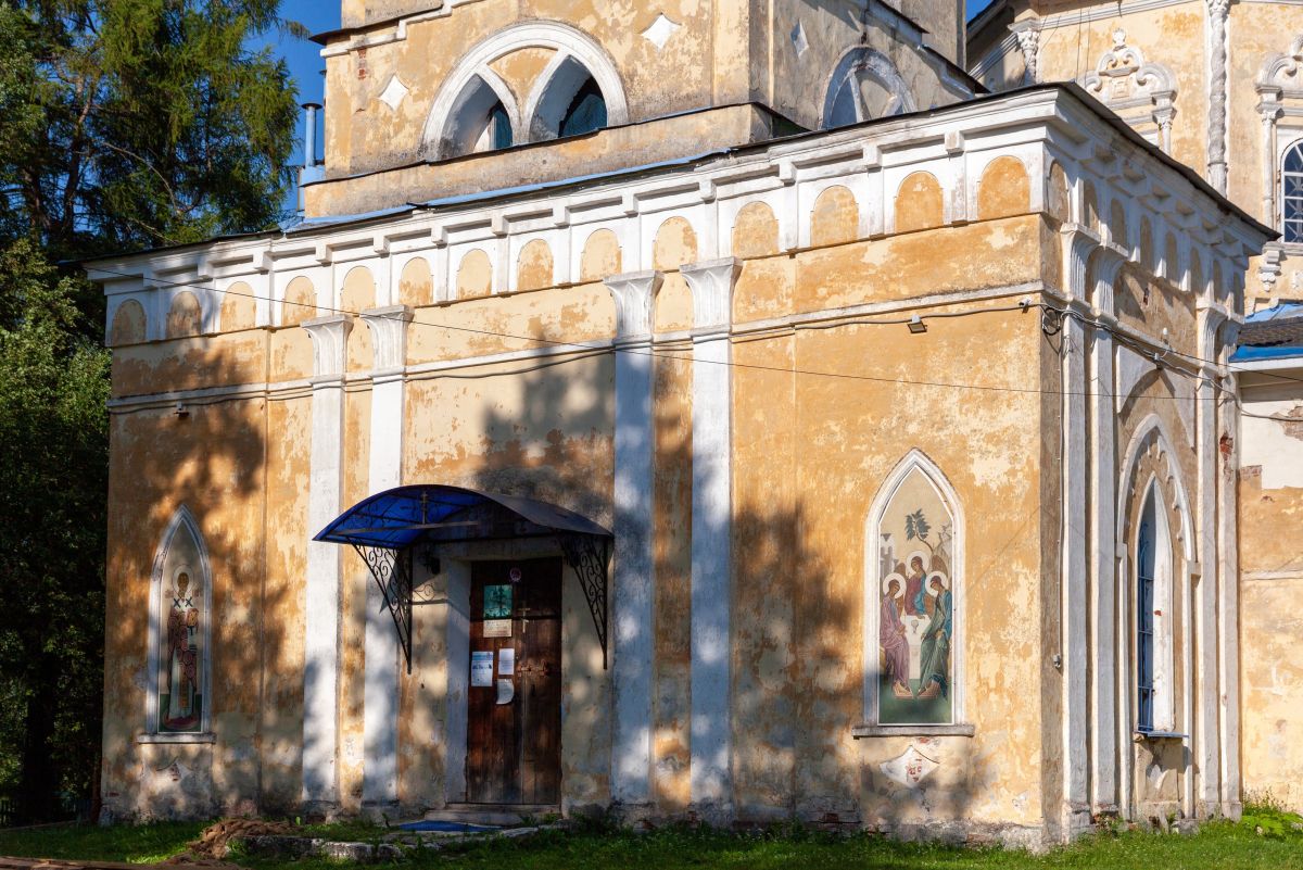 Церковь Успения Пресвятой Богородицы, Берново (Старицкий район, Тверская область). архитектурные детали