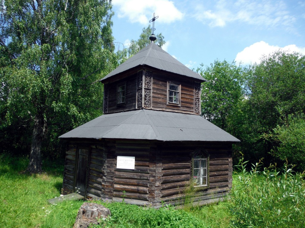 Малинники. Часовня Спаса Преображения. фасады