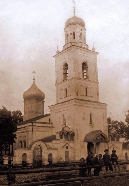 Гжель. Церковь Успения Пресвятой Богородицы. архивная фотография, Фотоснимок Успенской церкви с дореволюционной карточки