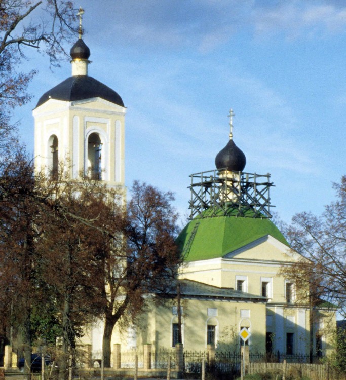 Дубки (Крымское). Церковь Спаса Преображения. фасады