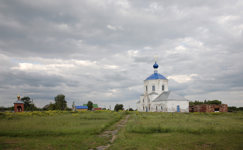 Храмовый комплекс. Церкви Казанской иконы Божией Матери и Илии Пророка, Янёво (Суздальский район, Владимирская область). фасады