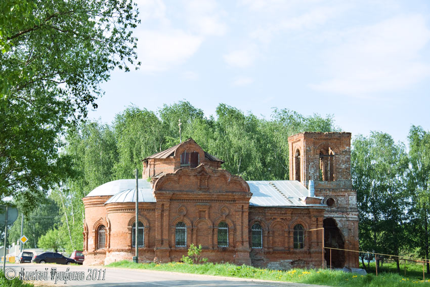 Новоалександрово. Церковь Александра Невского. фасады