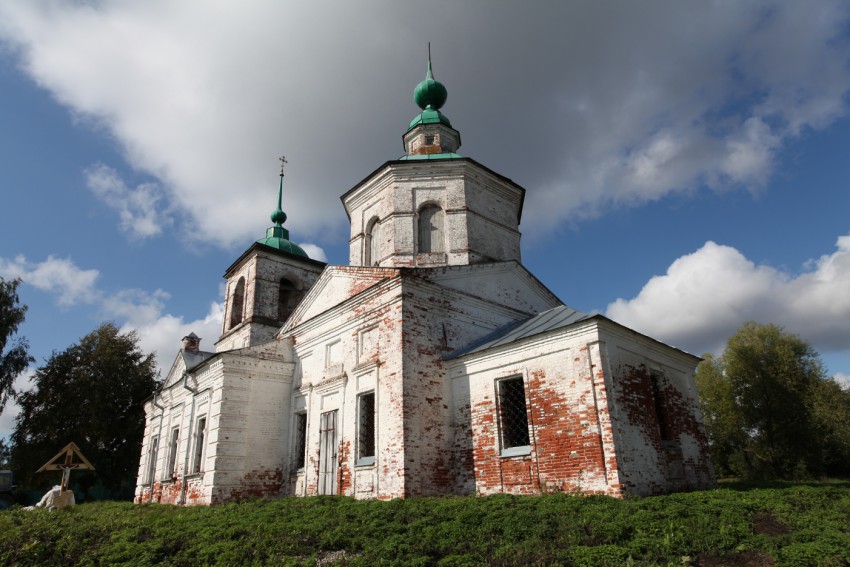 Оликово. Церковь Иоанна Богослова. фасады