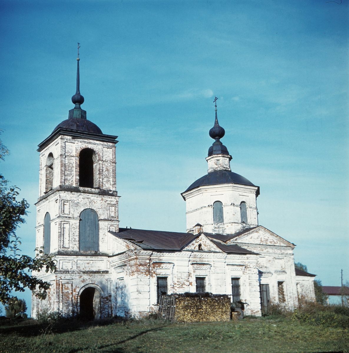 Церковь Иоанна Богослова, Оликово (Суздальский район, Владимирская область). фасады