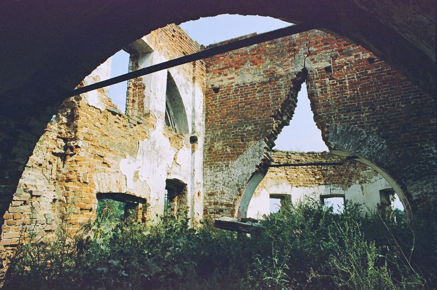 Яновец. Церковь Космы и Дамиана. интерьер и убранство, вид на восточную стену основного объёма