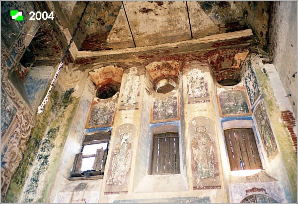 Церковь Флора и Лавра, Кибол (Суздальский район, Владимирская область). интерьер и убранство, Северная стена основного объема в интерьере церкви.