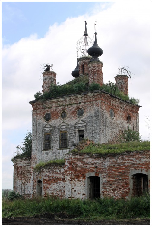 Кибол. Церковь Флора и Лавра. фасады