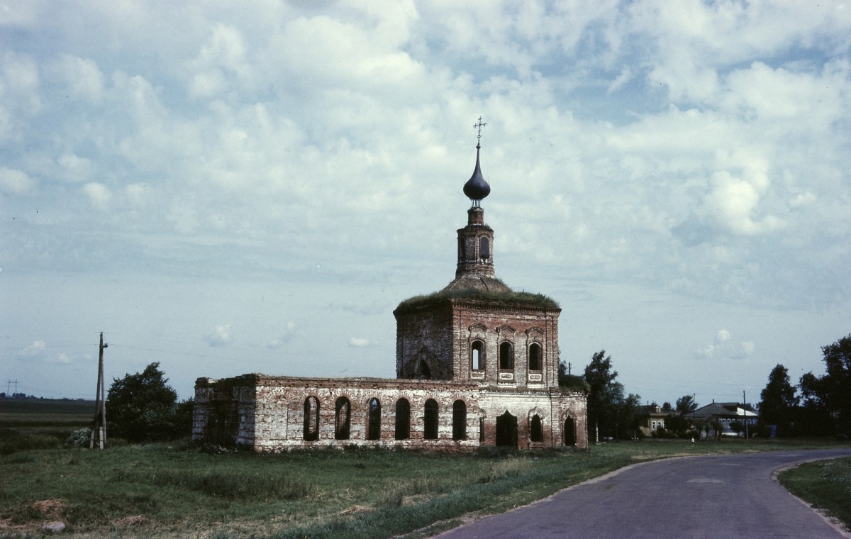 Церковь Георгия Победоносца, Крапивье (Суздальский район, Владимирская область). фасады