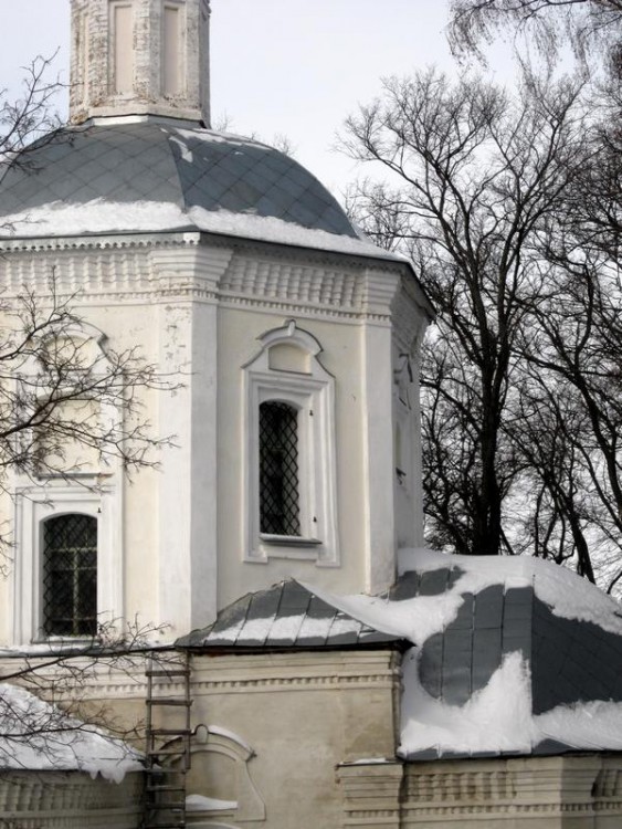 Церковь Николая Чудотворца, Кусуново (Владимир, город, Владимирская область). архитектурные детали, фрагмент восмерика церкви.