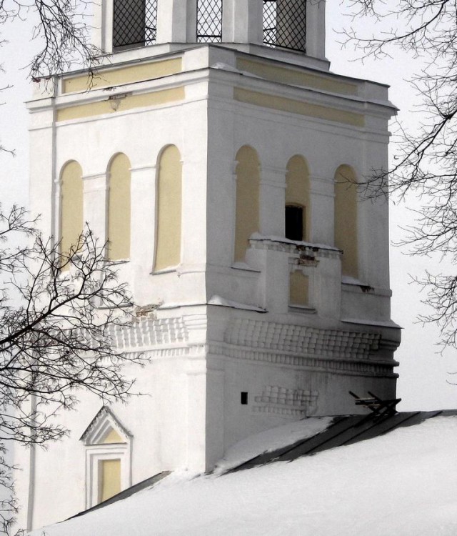 Церковь Николая Чудотворца, Кусуново (Владимир, город, Владимирская область). архитектурные детали, фрагмент  колокольни.застроенный в конце 19в.восмерик первоночальнного яруса звона колокольни