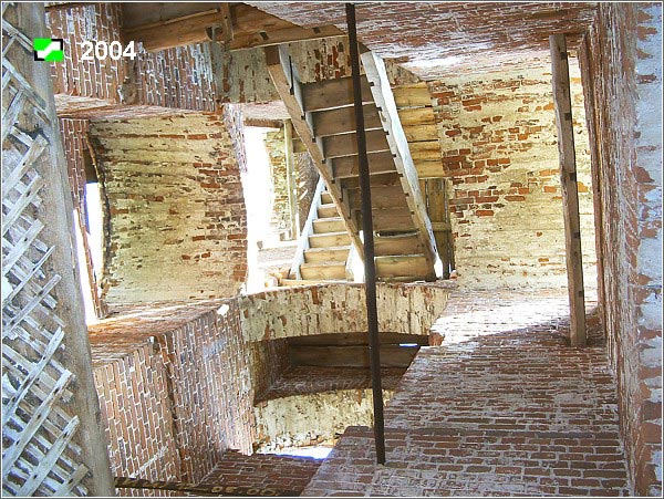 Церковь Николая Чудотворца, Мордыш (Суздальский район, Владимирская область). интерьер и убранство, Внутреннее пространство колокольни.