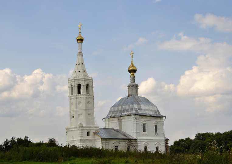 Новоселка-Нерльская. Церковь Воскресения Христова. фасады, Церковь Воскресения Христова после реконструкции летом 2013 года